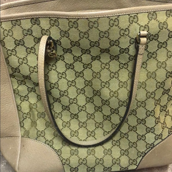 Gucci - Picture 1 of 3